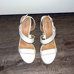 PATTERNED PLATFORM HEELS